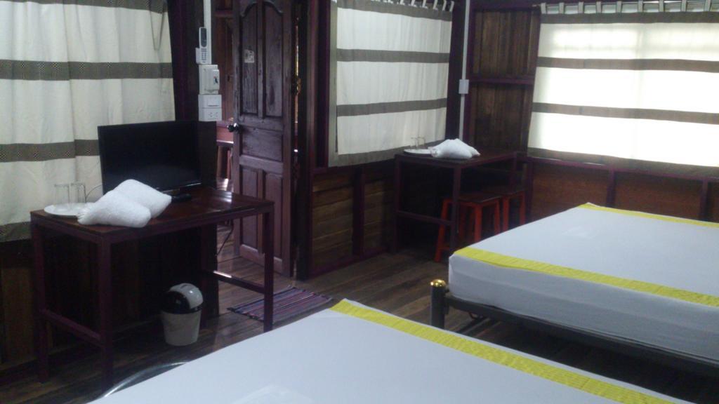 Hora Home Lampang Exterior photo